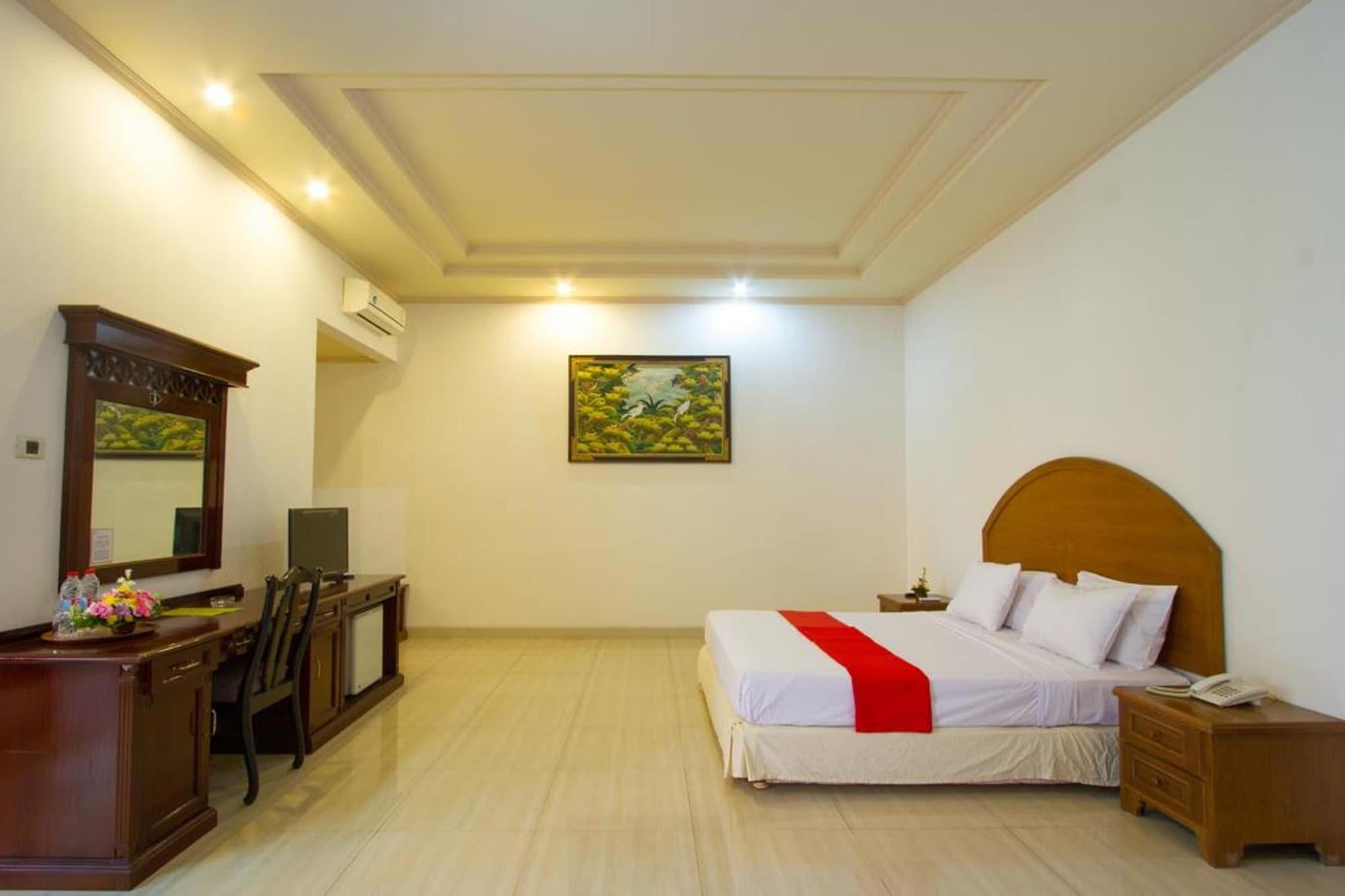 Hotel Oranjje Denpasar  Exterior photo