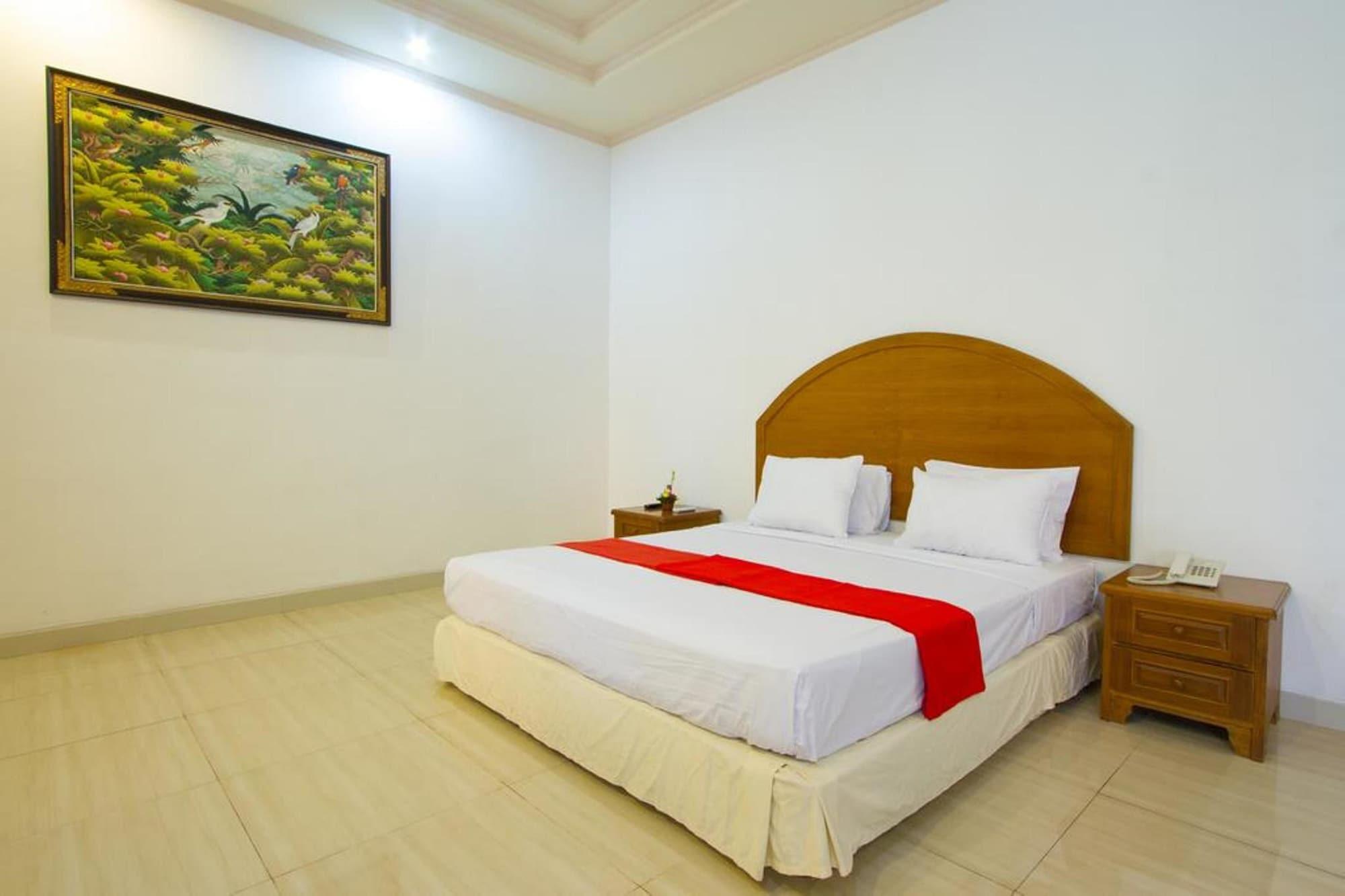 Hotel Oranjje Denpasar  Exterior photo