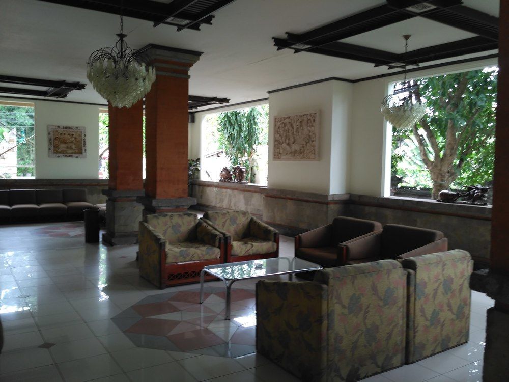 Hotel Oranjje Denpasar  Exterior photo